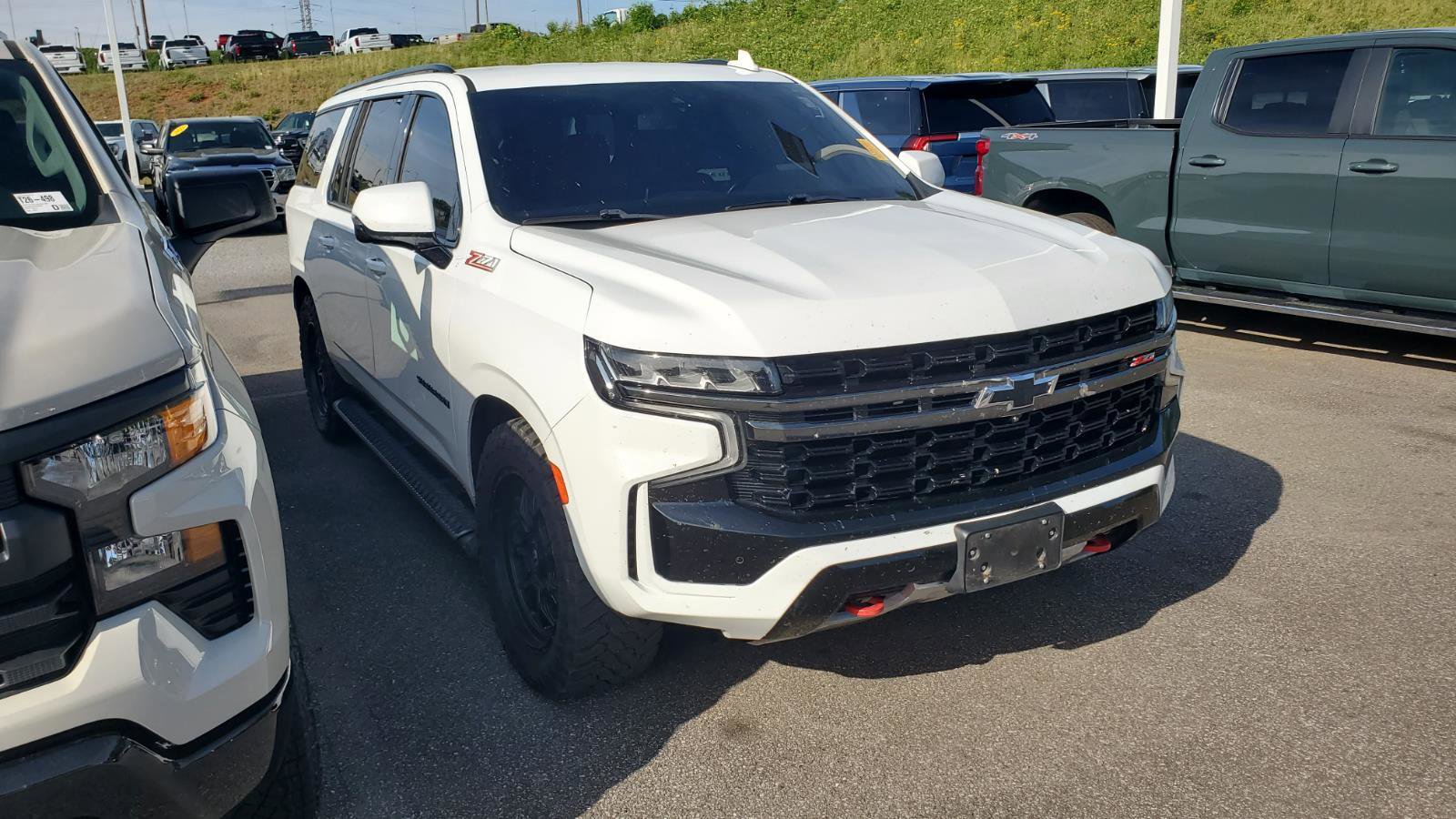 Used 2021 Chevrolet Suburban Z71 w/ Z71 Off-Road Package AWD/4WD image 2
