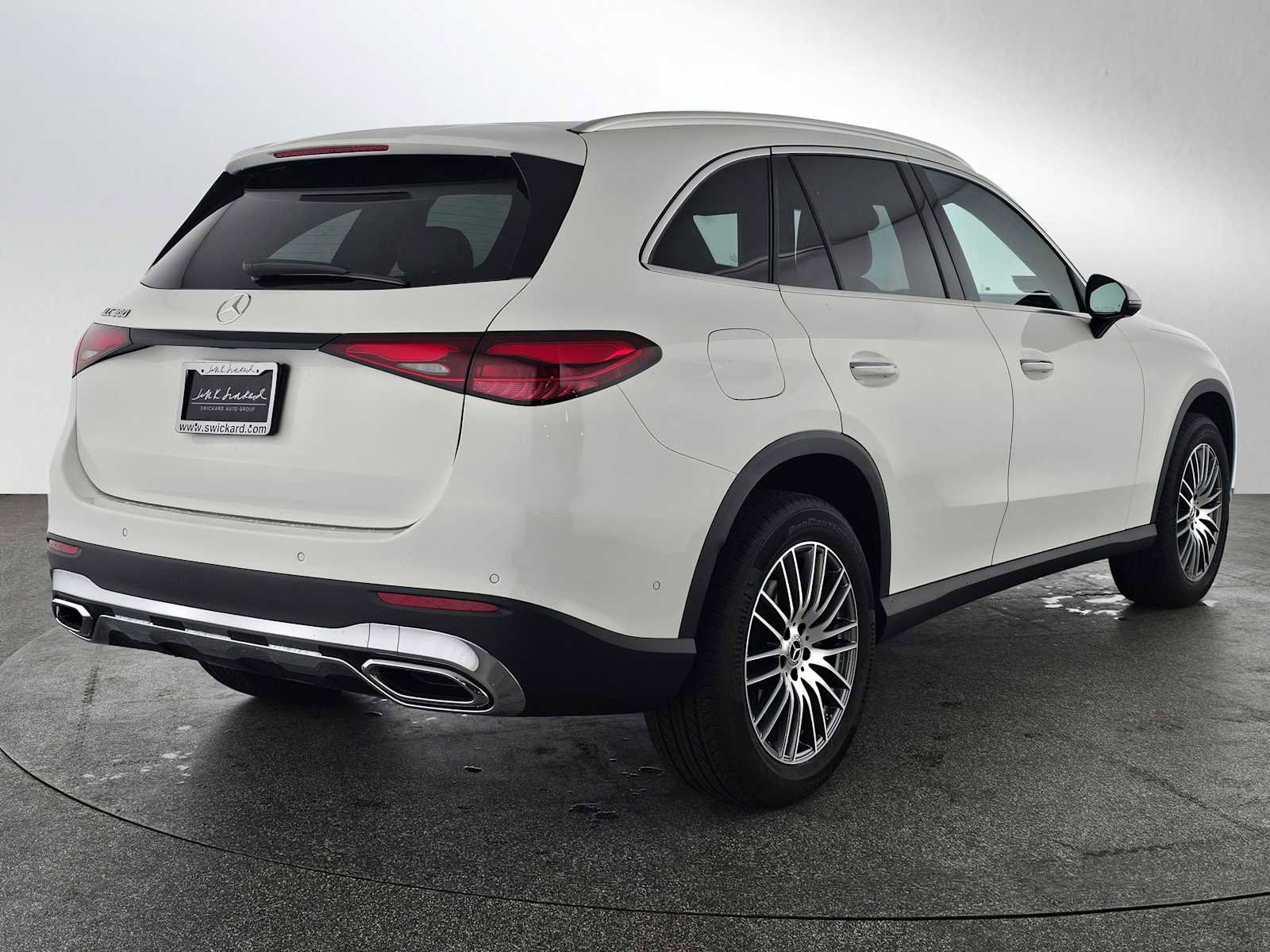 Used 2026 Mercedes-Benz GLC 300 image 3