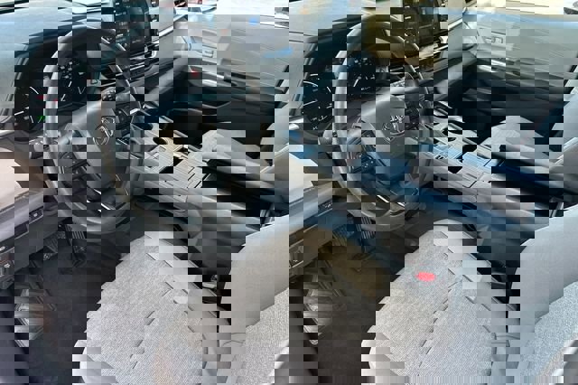 Used 2024 Toyota Sienna LE image 11