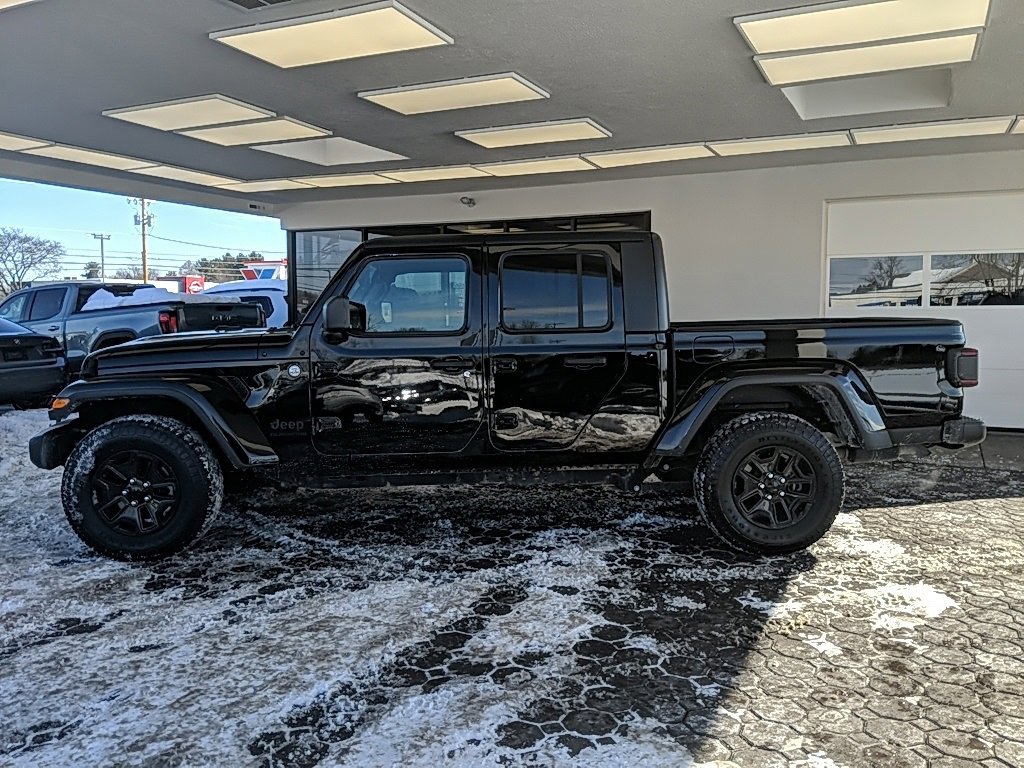 Used 2021 Jeep Gladiator Sport image 8