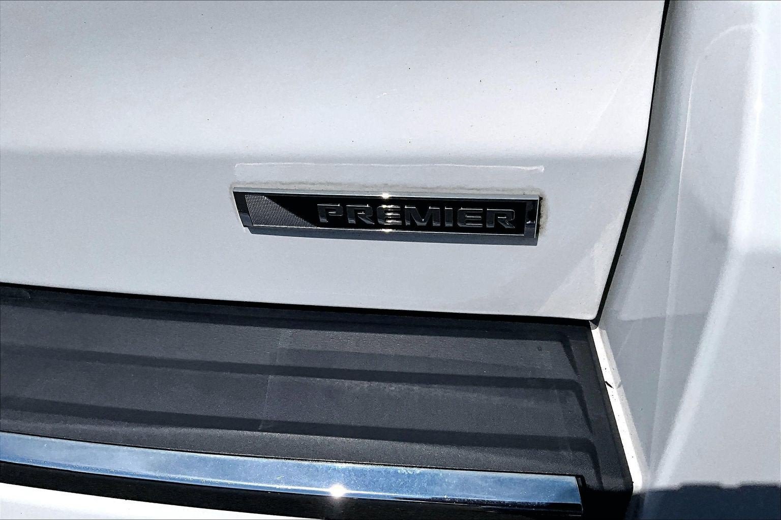 Used 2017 Chevrolet Tahoe Premier AWD/4WD image 8