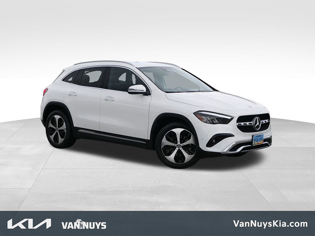 Used 2025 Mercedes-Benz GLA 250 image 1