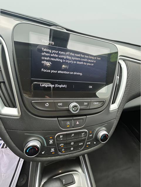 Used 2022 Chevrolet Malibu LT image 9