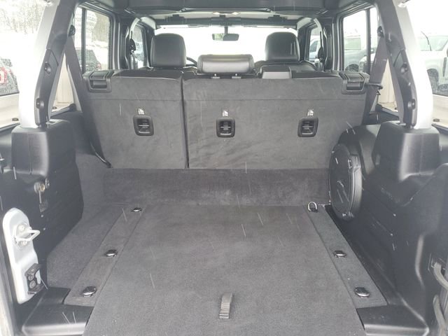 Used 2023 Jeep Wrangler Unlimited Sahara image 9