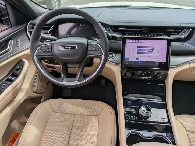 Used 2022 Jeep Grand Cherokee Limited 4xe w/ Luxury Tech Group II AWD/4WD image 18