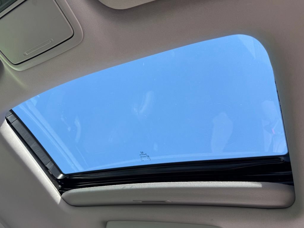 Used 2018 Honda Odyssey Touring image 9
