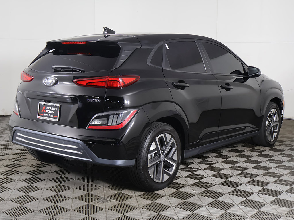 Used 2022 Hyundai Kona Limited w/ Cargo Package FWD image 13