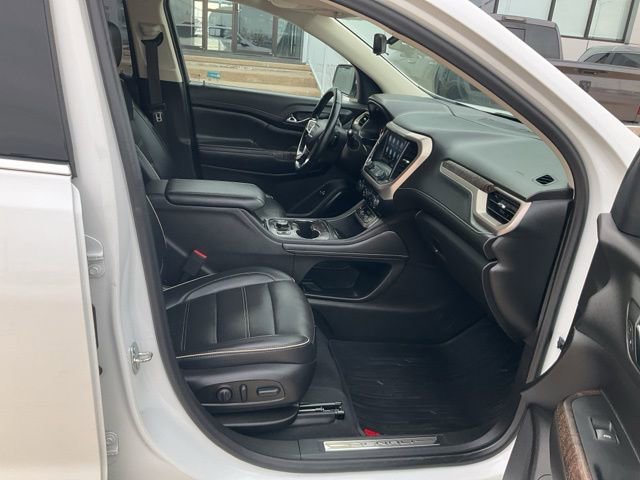 Used 2023 GMC Acadia Denali w/ Denali Technology Package image 33