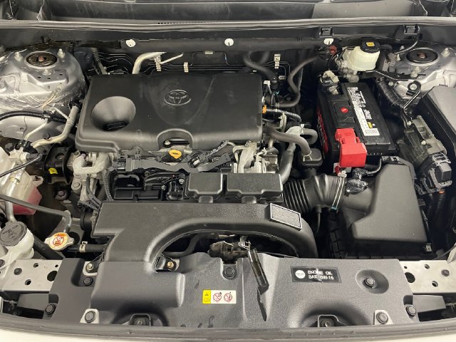 Used 2020 Toyota RAV4 LE AWD/4WD image 20
