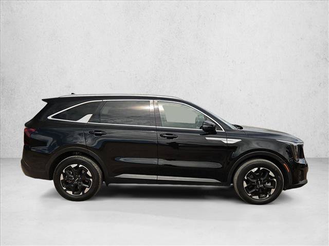 Used 2025 Kia Sorento S FWD image 4