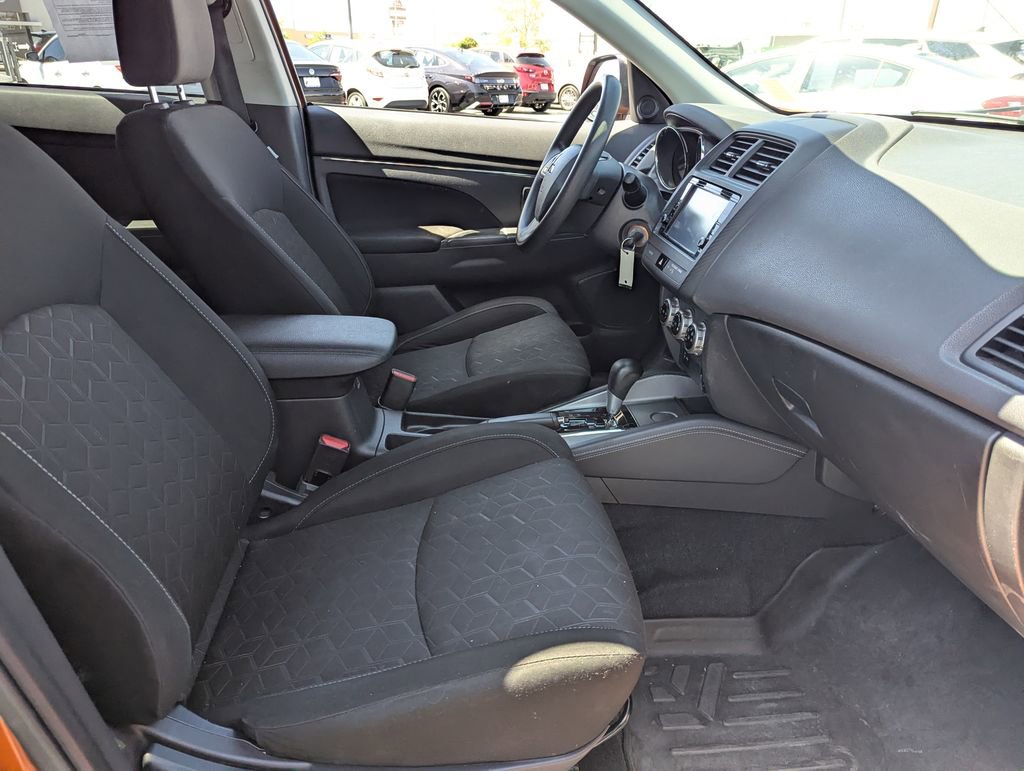 Used 2020 Mitsubishi Outlander Sport ES FWD image 31