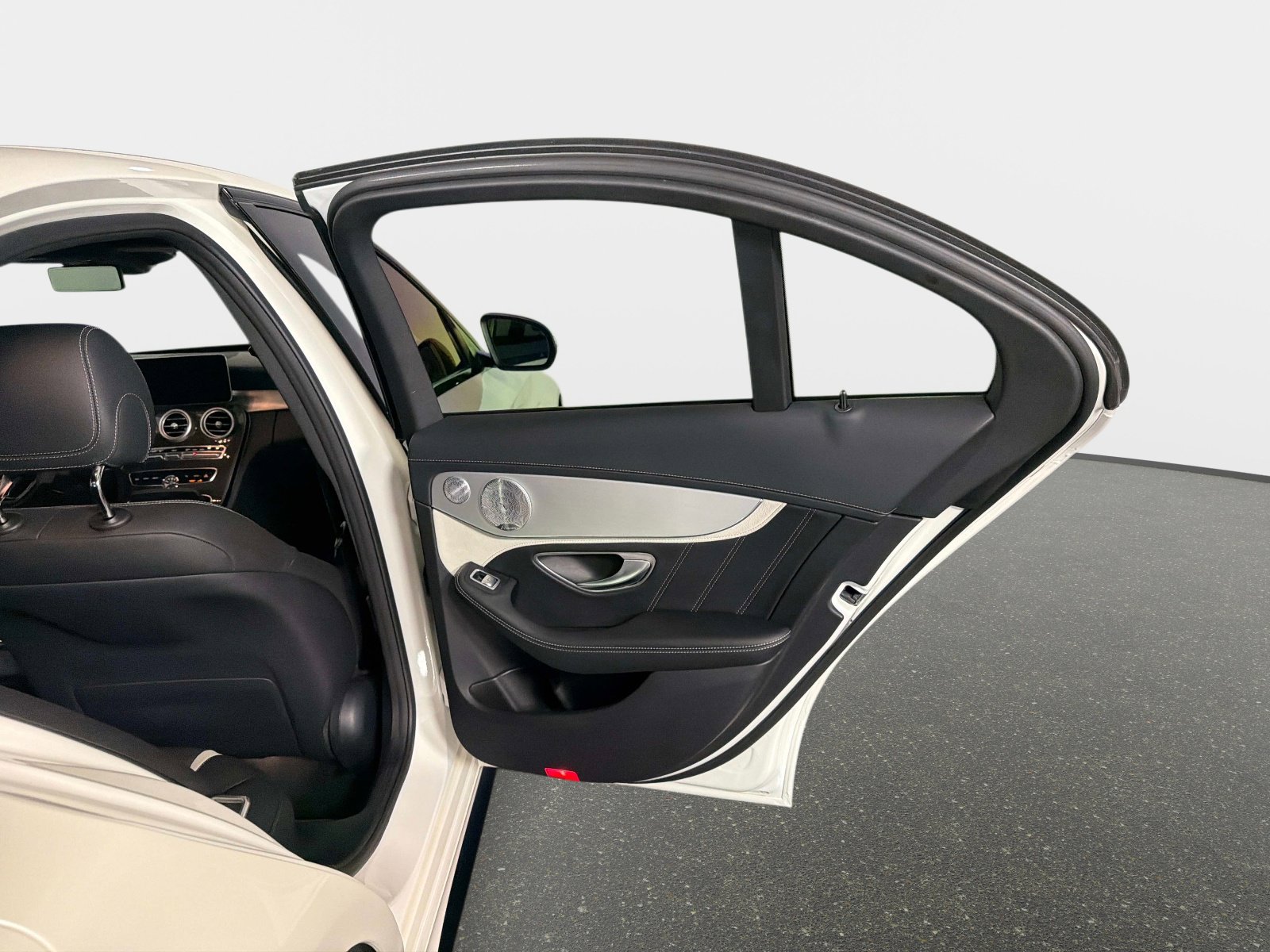 Used 2020 Mercedes-Benz C 63 AMG S image 28