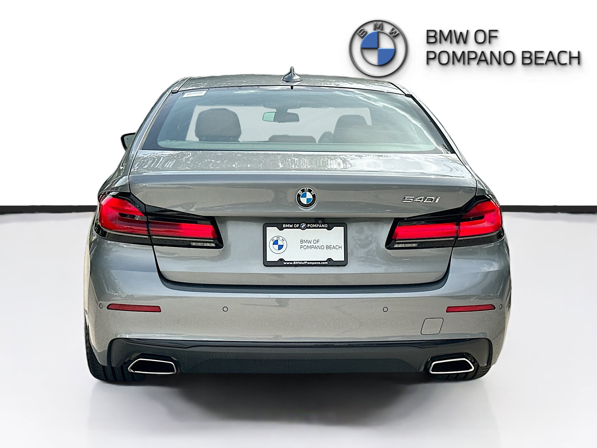 Used 2023 BMW 540i w/ Convenience Package RWD image 6