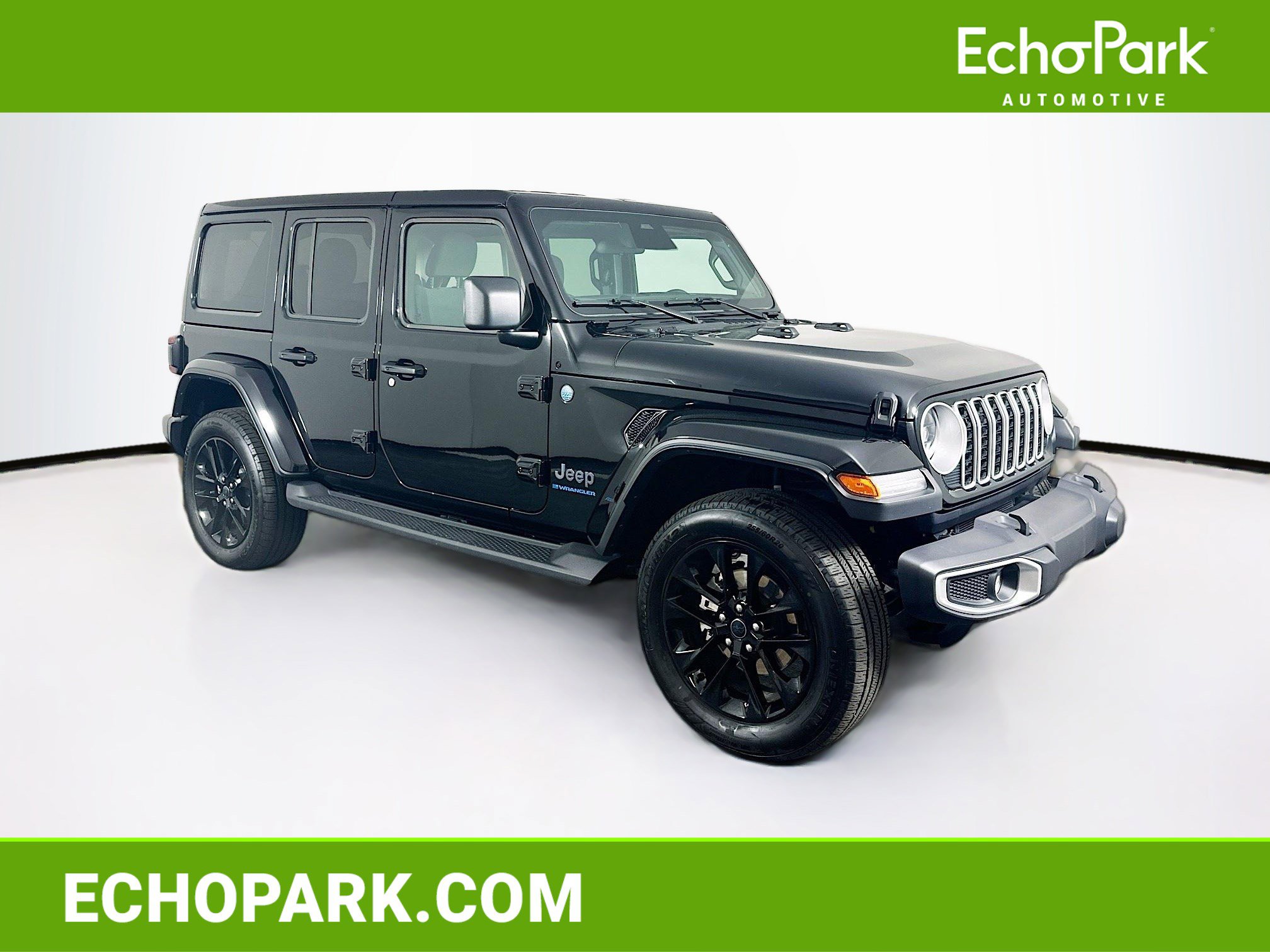 Used 2025 Jeep Wrangler Sahara AWD/4WD image 1