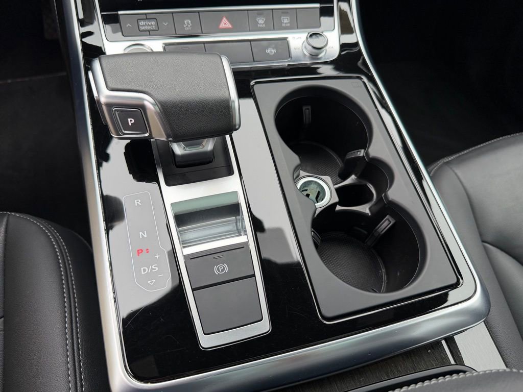 Used 2025 Audi Q7 3.0T Premium Plus image 27