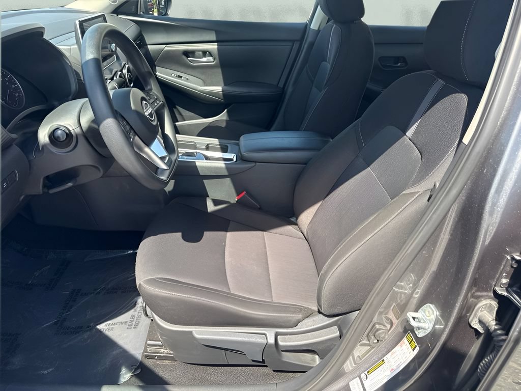 Used 2025 Nissan Sentra SV FWD image 10