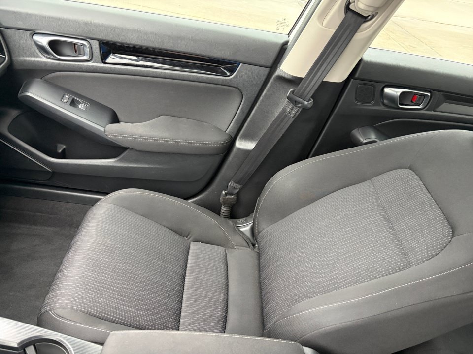 Certified 2024 Honda Civic EX image 28