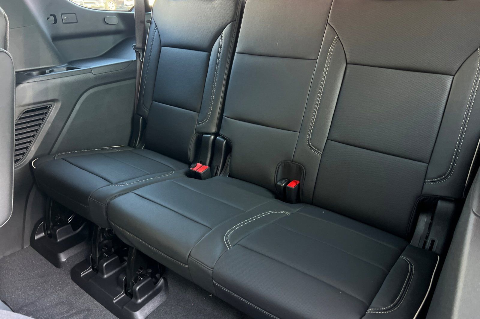 New 2026 GMC Yukon Elevation w/ Elevation Premium Package image 15