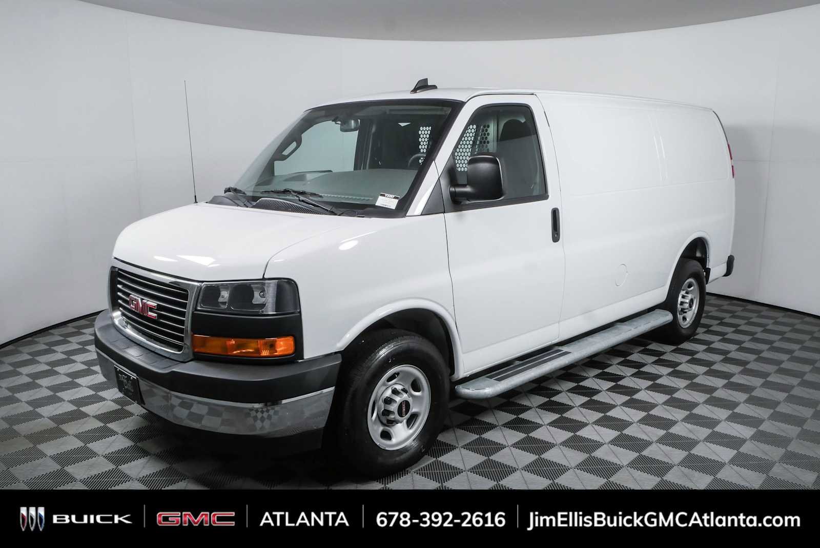 Used 2024 GMC Savana 2500 w/ Driver Convenience Package RWD image 17