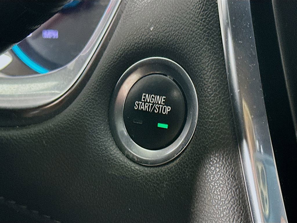 Used 2023 Chevrolet Traverse LT image 21