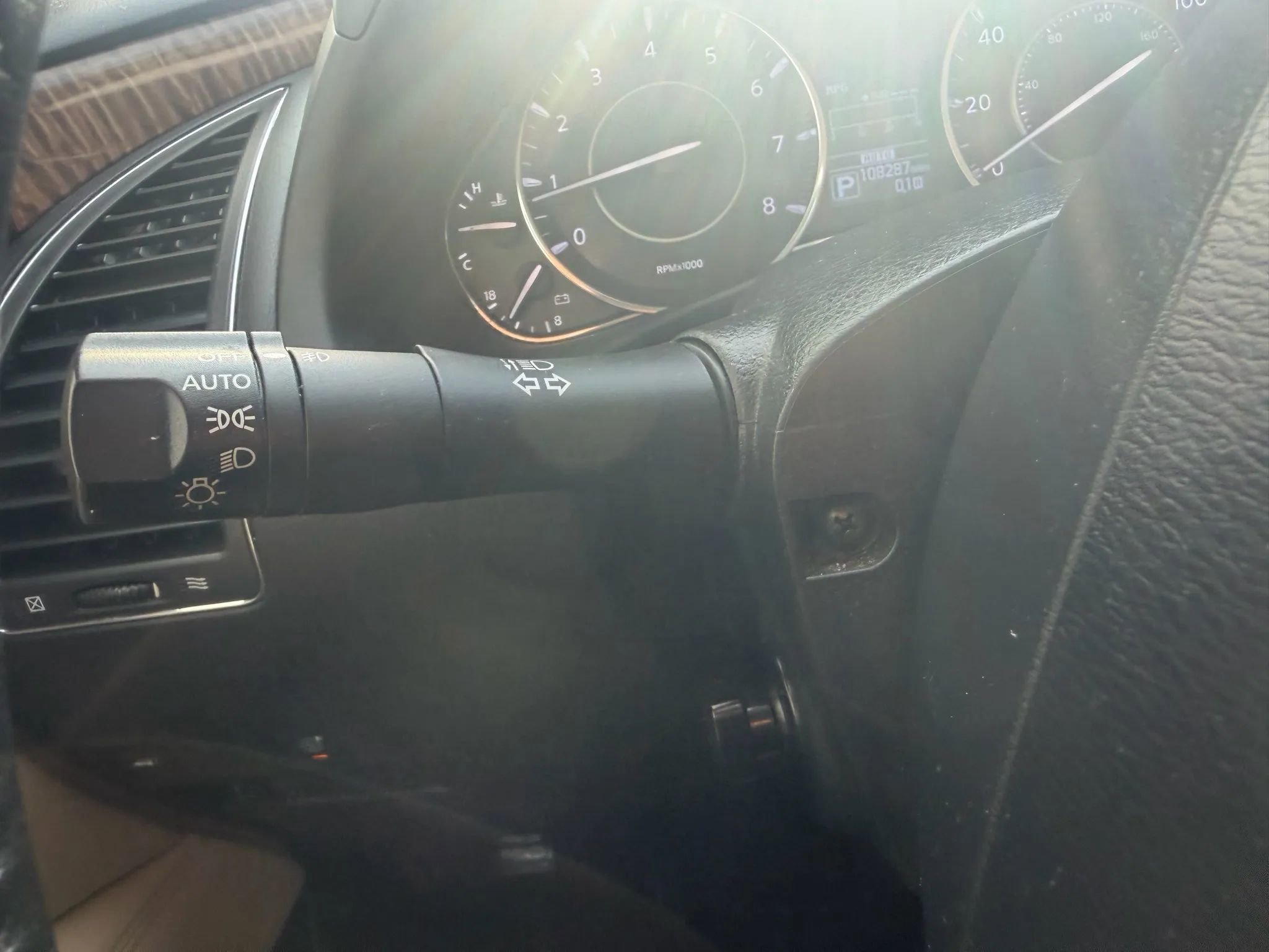 Used 2018 Nissan Armada SL w/ Premium Package image 17