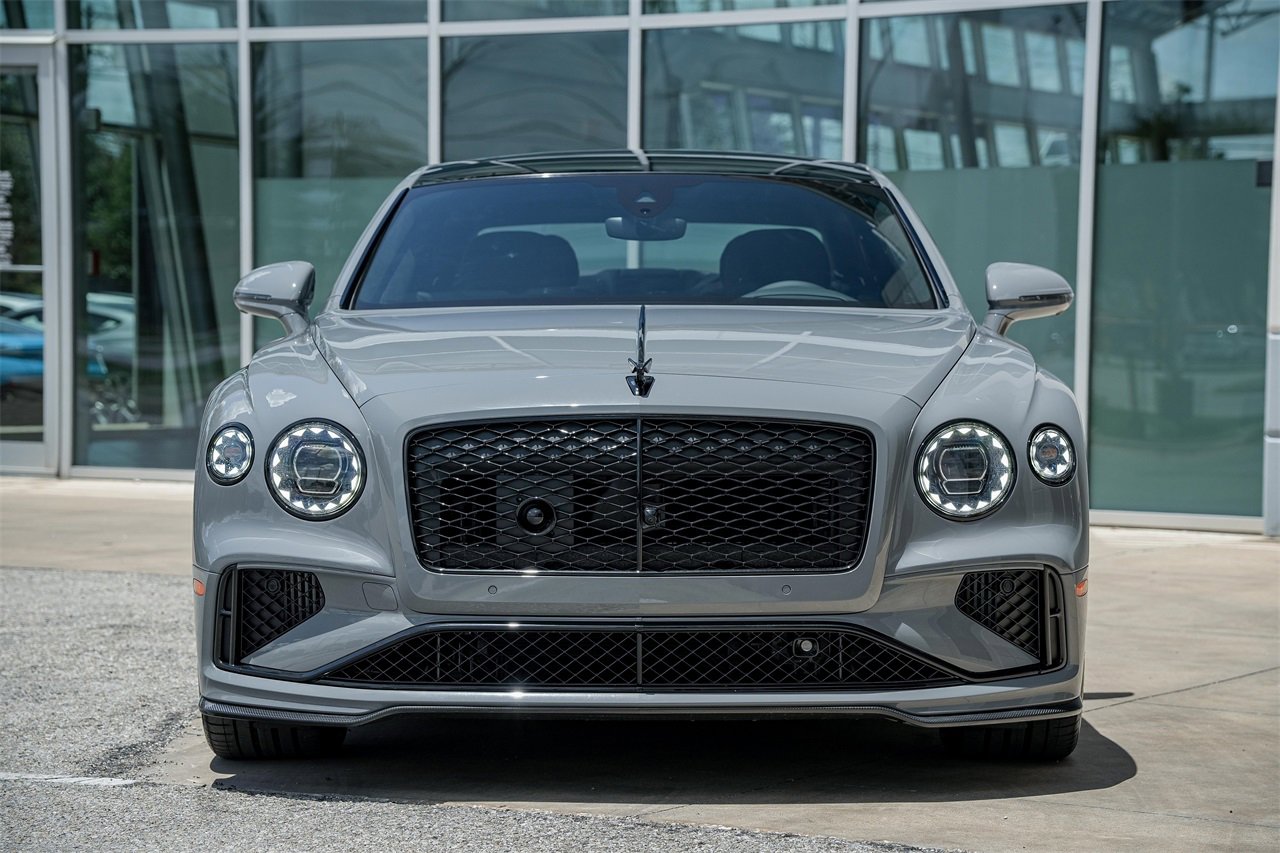 New 2025 Bentley Flying Spur Plug-In Hybrid image 11