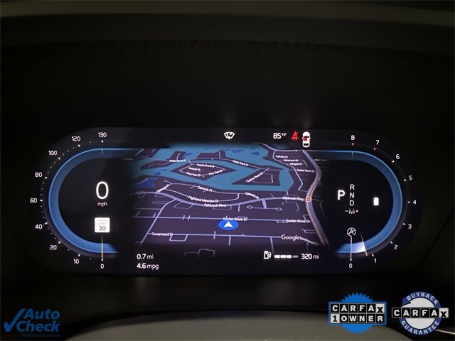 Used 2025 Volvo XC40 B5 Core image 9