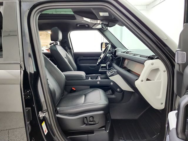 Certified 2023 Land Rover Defender 110 S AWD/4WD image 18