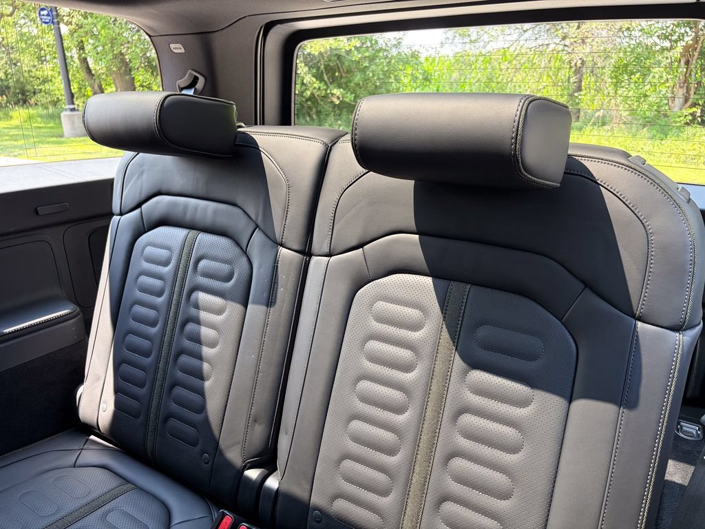 Used 2026 Rivian R1S Adventure AWD/4WD image 25