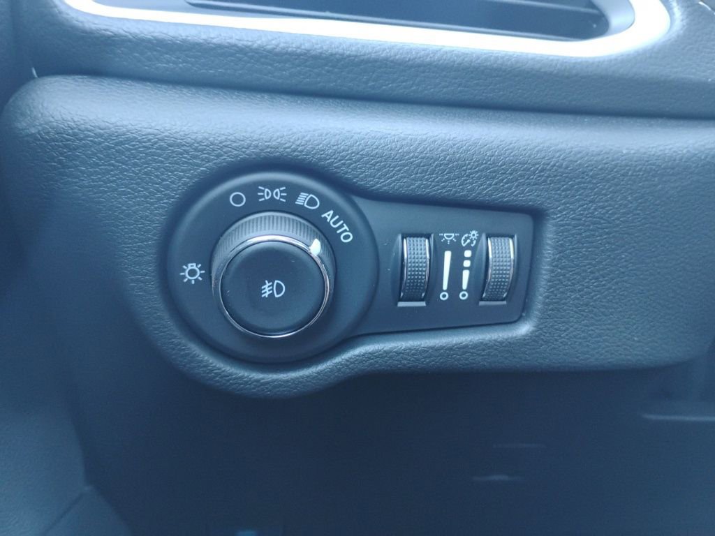 New 2026 Chrysler Pacifica Select image 41