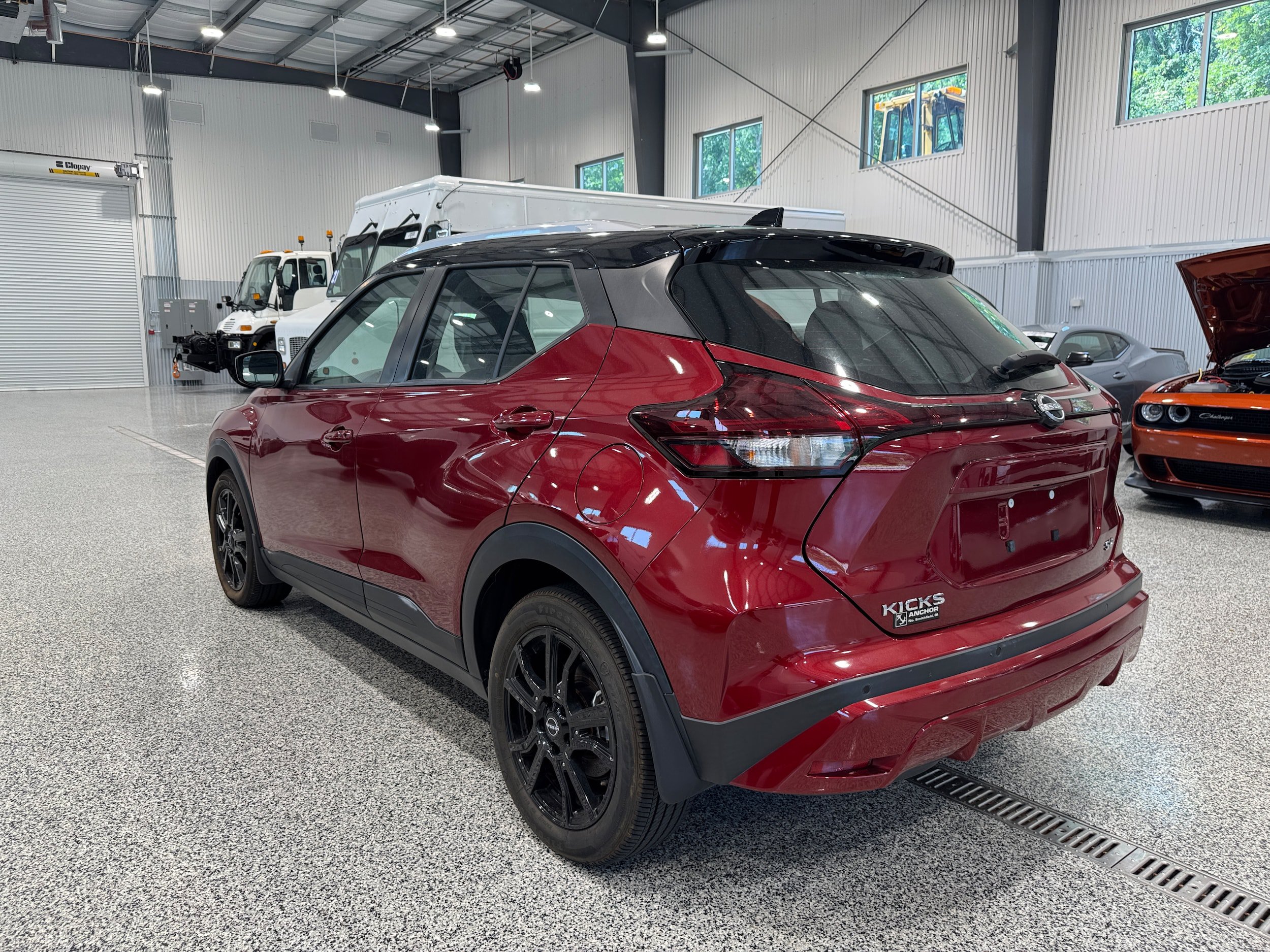 Used 2023 Nissan Kicks SV FWD image 6