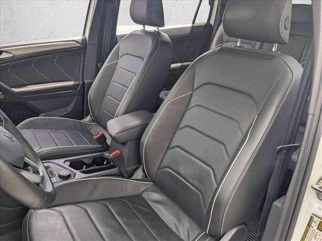Used 2023 Volkswagen Tiguan SEL R-Line AWD/4WD image 17
