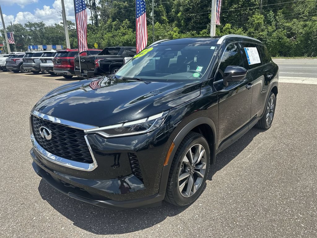 Used 2023 INFINITI QX60 Luxe w/ Cargo Package FWD image 12