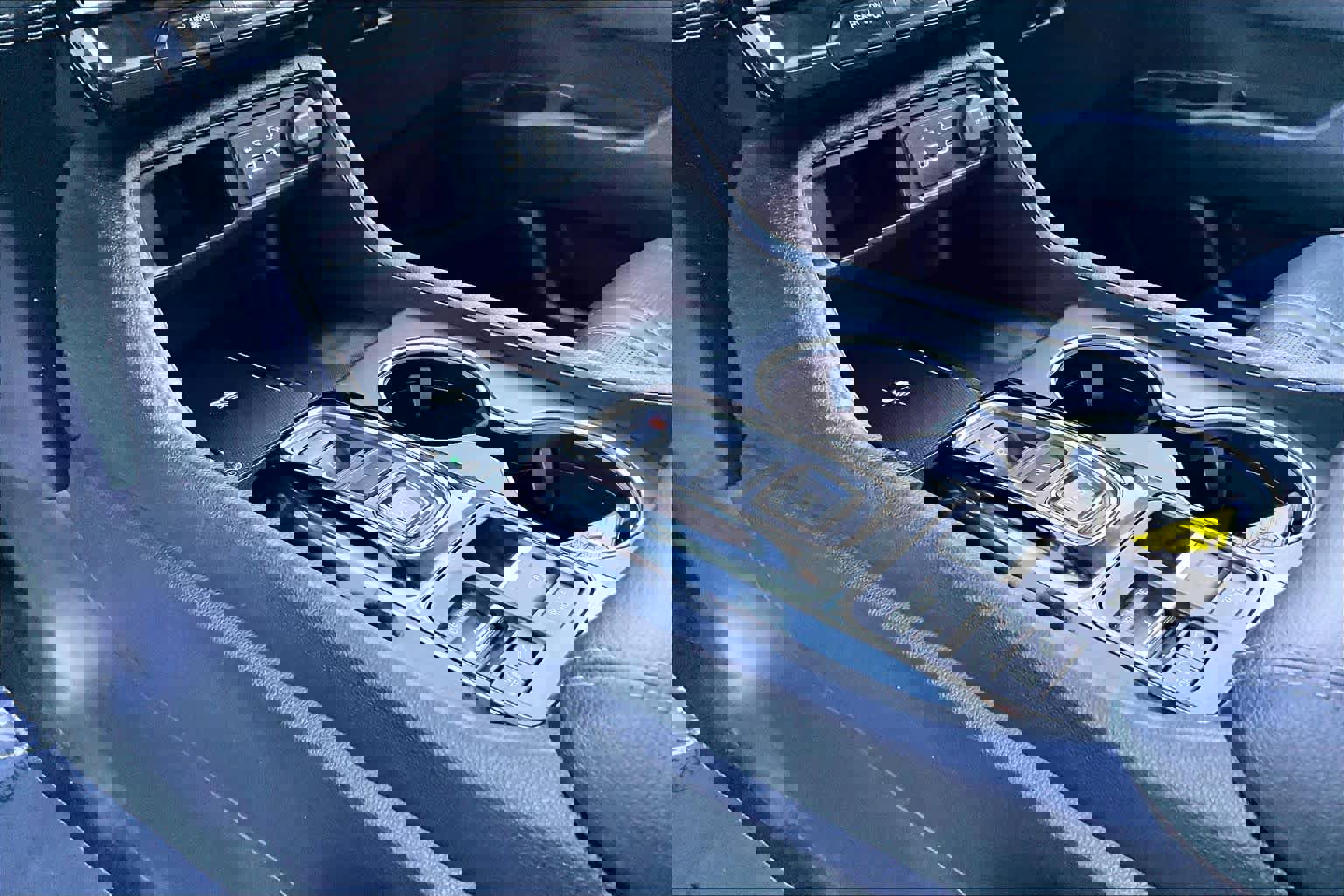 Used 2025 Honda Pilot Elite image 16