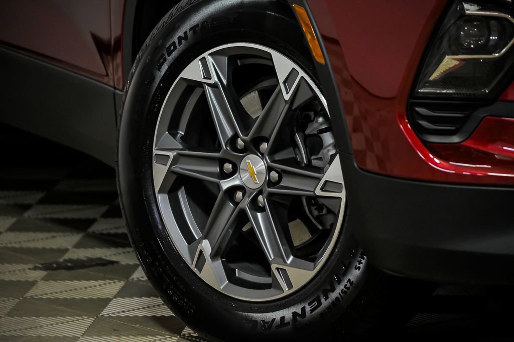 Used 2023 Chevrolet Blazer LT w/ Driver Confidence Package AWD/4WD image 3