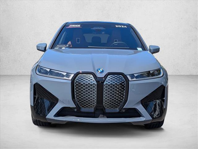 Used 2024 BMW iX xDrive50 w/ Premium Package AWD/4WD image 2