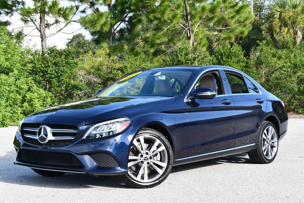 Used 2019 Mercedes-Benz C 300 4MATIC Sedan video 2