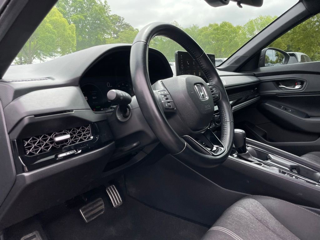 Certified 2025 Honda Accord Sport image 28