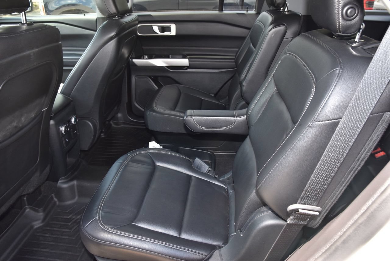 Used 2020 Ford Explorer XLT w/ Equipment Group 202A RWD image 10