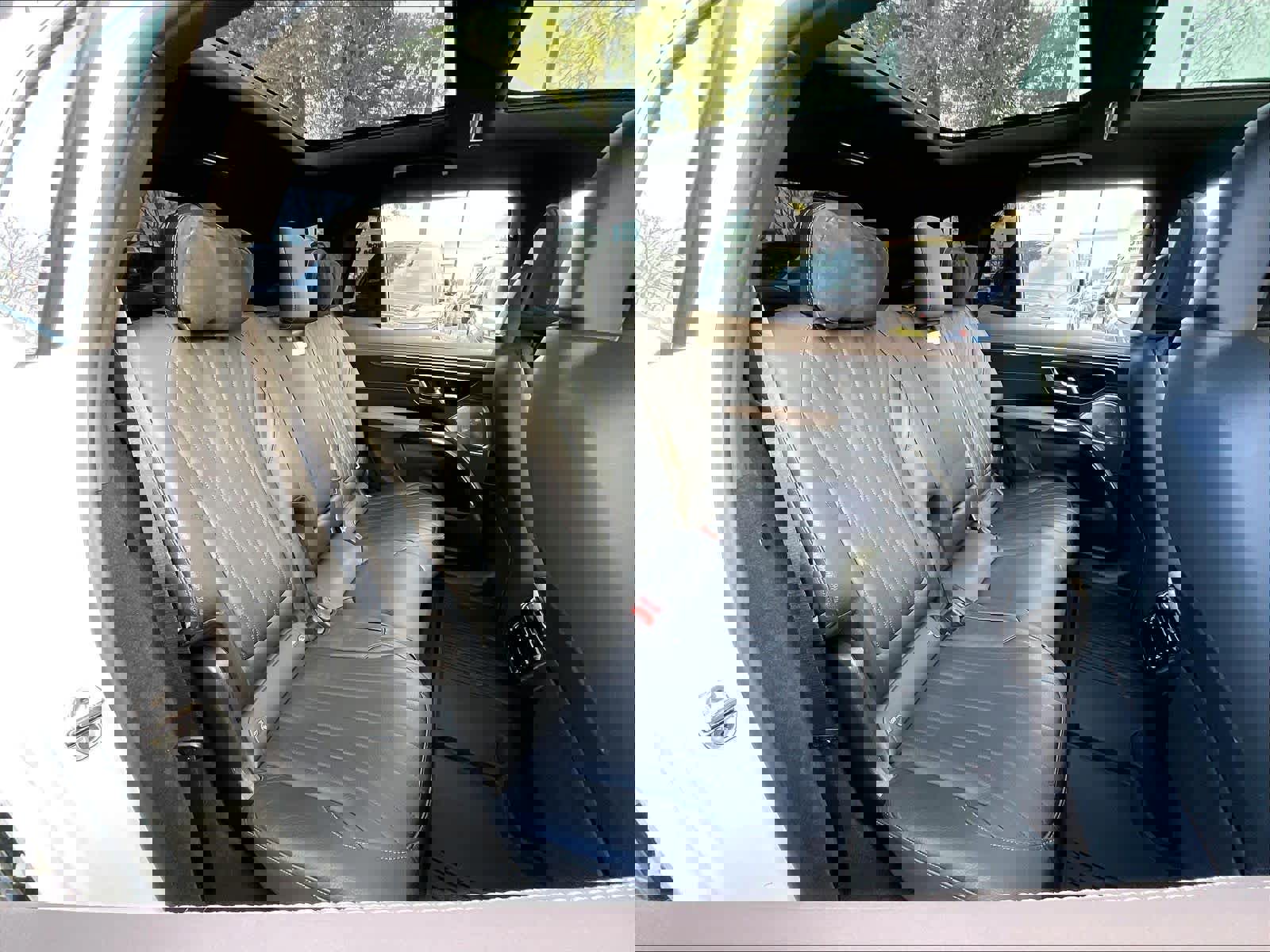 Used 2023 Mercedes-Benz EQS 580 4MATIC SUV image 28