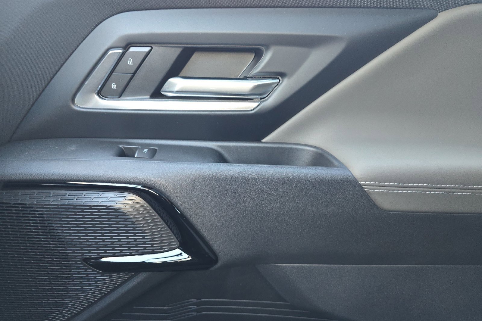 New 2026 Chevrolet Silverado EV Trail Boss image 18
