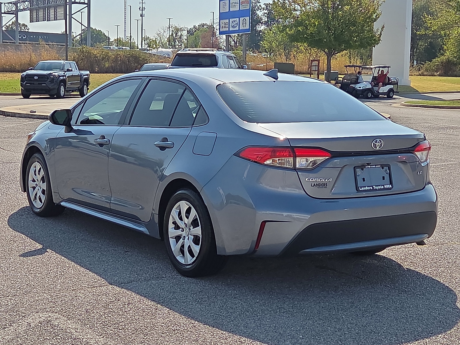 Used 2022 Toyota Corolla LE FWD image 4