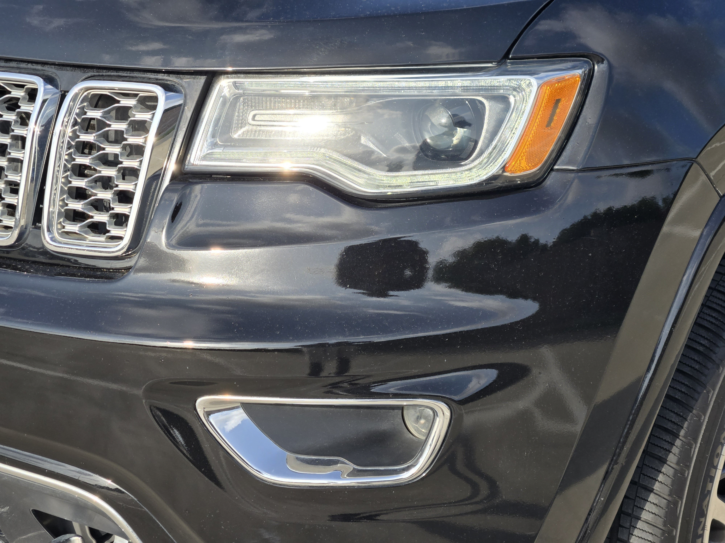 Used 2020 Jeep Grand Cherokee Overland RWD image 28
