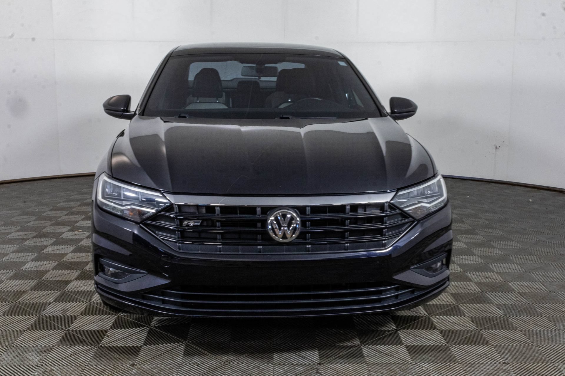 Used 2020 Volkswagen Jetta R-Line FWD image 11