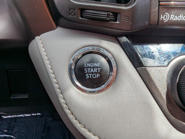 Used 2015 Toyota RAV4 Limited w/ Technology Package image 18