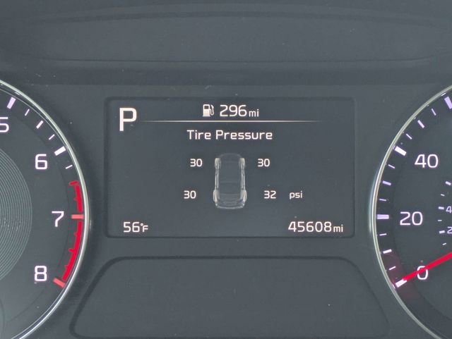 Used 2024 Kia Forte LXS image 28