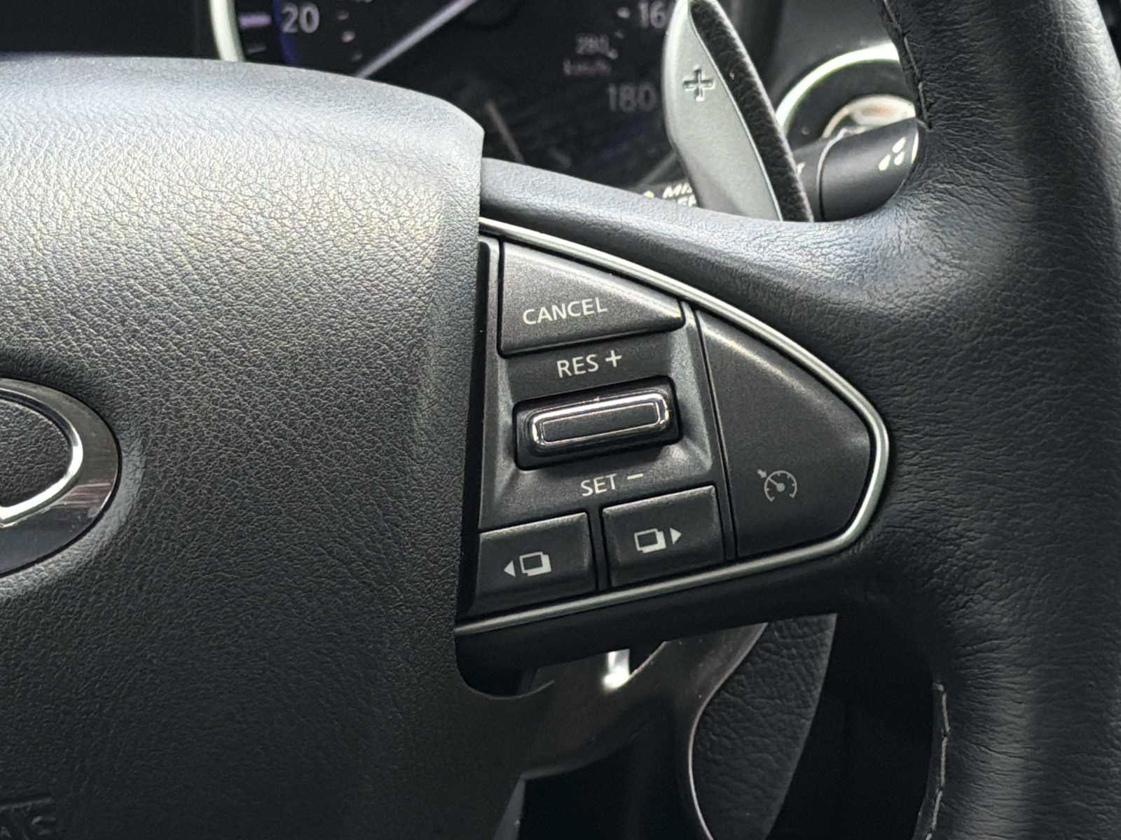 Used 2016 INFINITI Q50 Sport AWD/4WD image 21