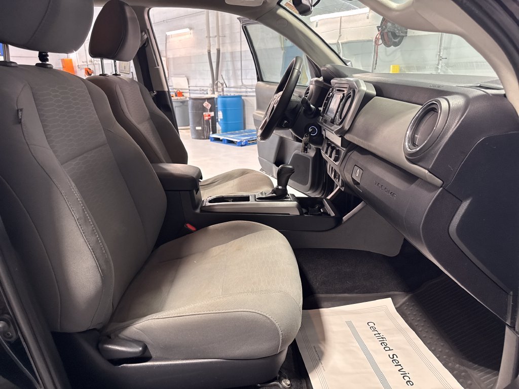 Used 2019 Toyota Tacoma SR5 RWD image 30