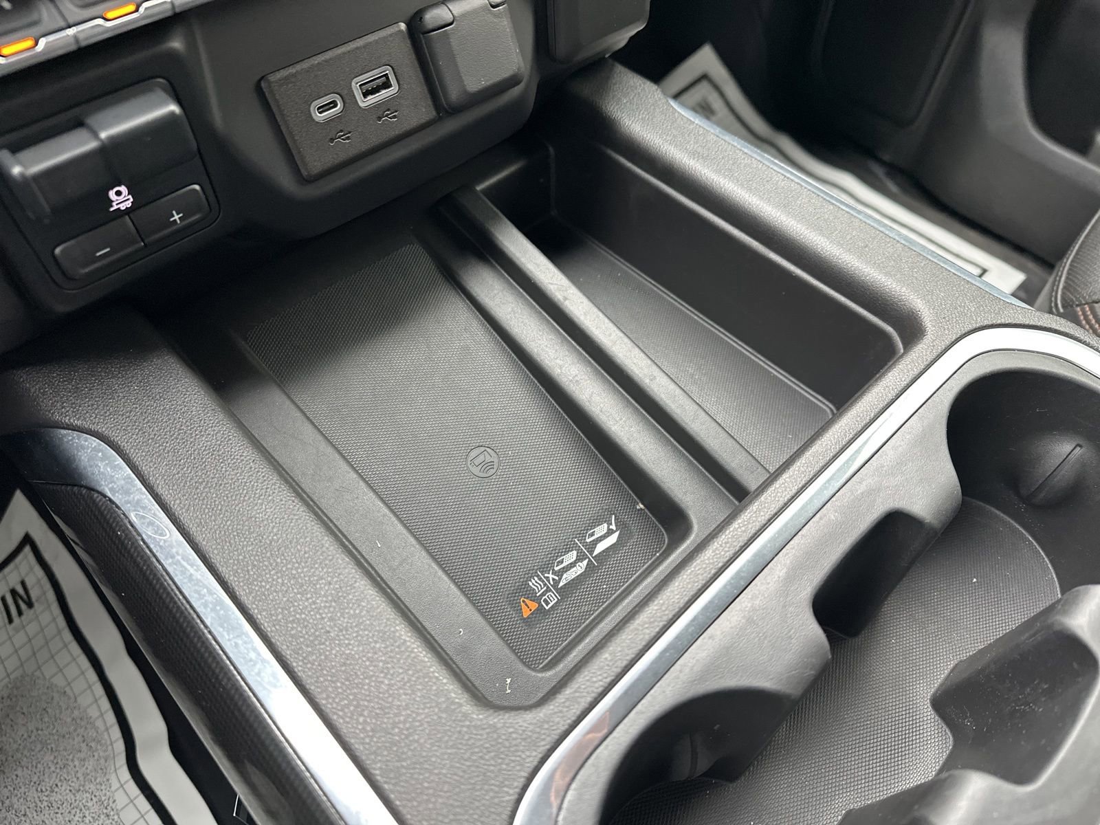 Used 2020 GMC Sierra 1500 AT4 w/ AT4 Premium Package image 39