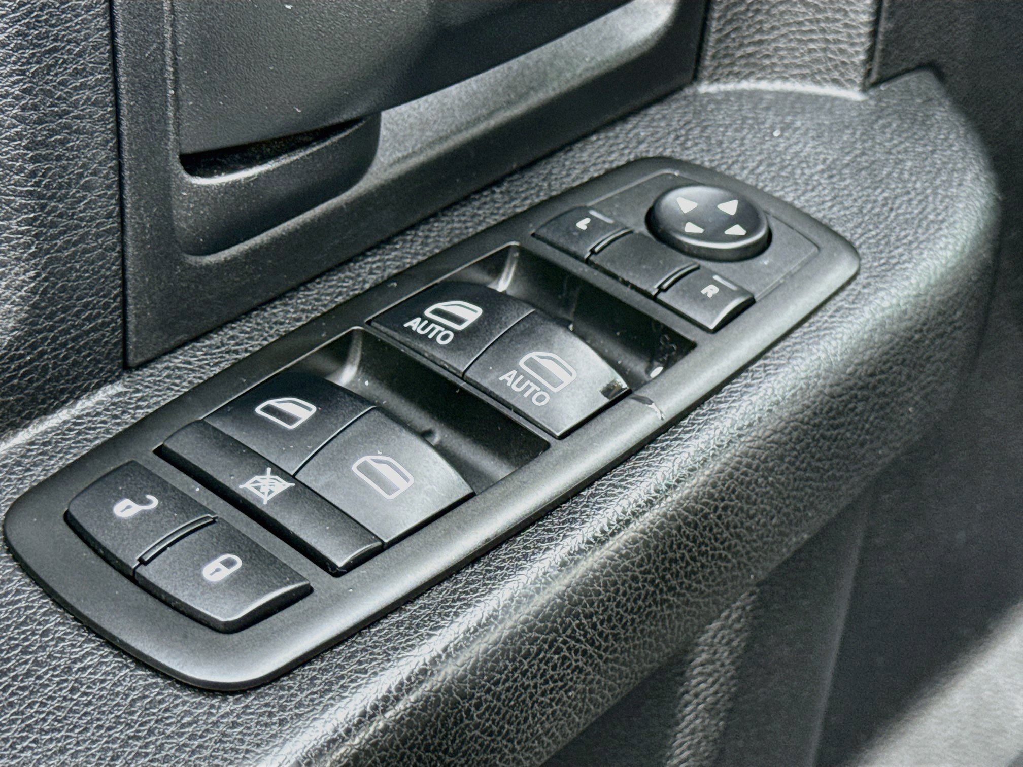 Used 2014 RAM 2500 Tradesman w/ Chrome Appearance Group AWD/4WD image 10